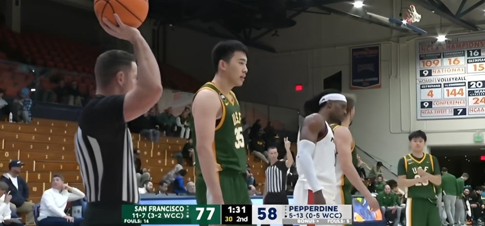 实况播放-生涯之夜💥王俊杰14中10砍27分&amp;轰7记三分 赵维伦3助王俊杰建功