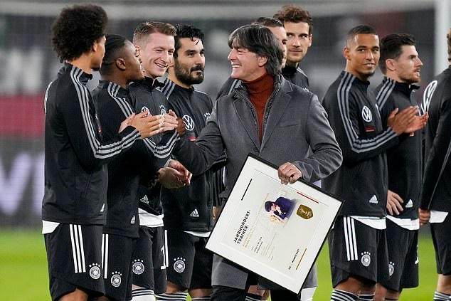 实况播放-德国队和勒夫说再见，勒夫不和执教说再见